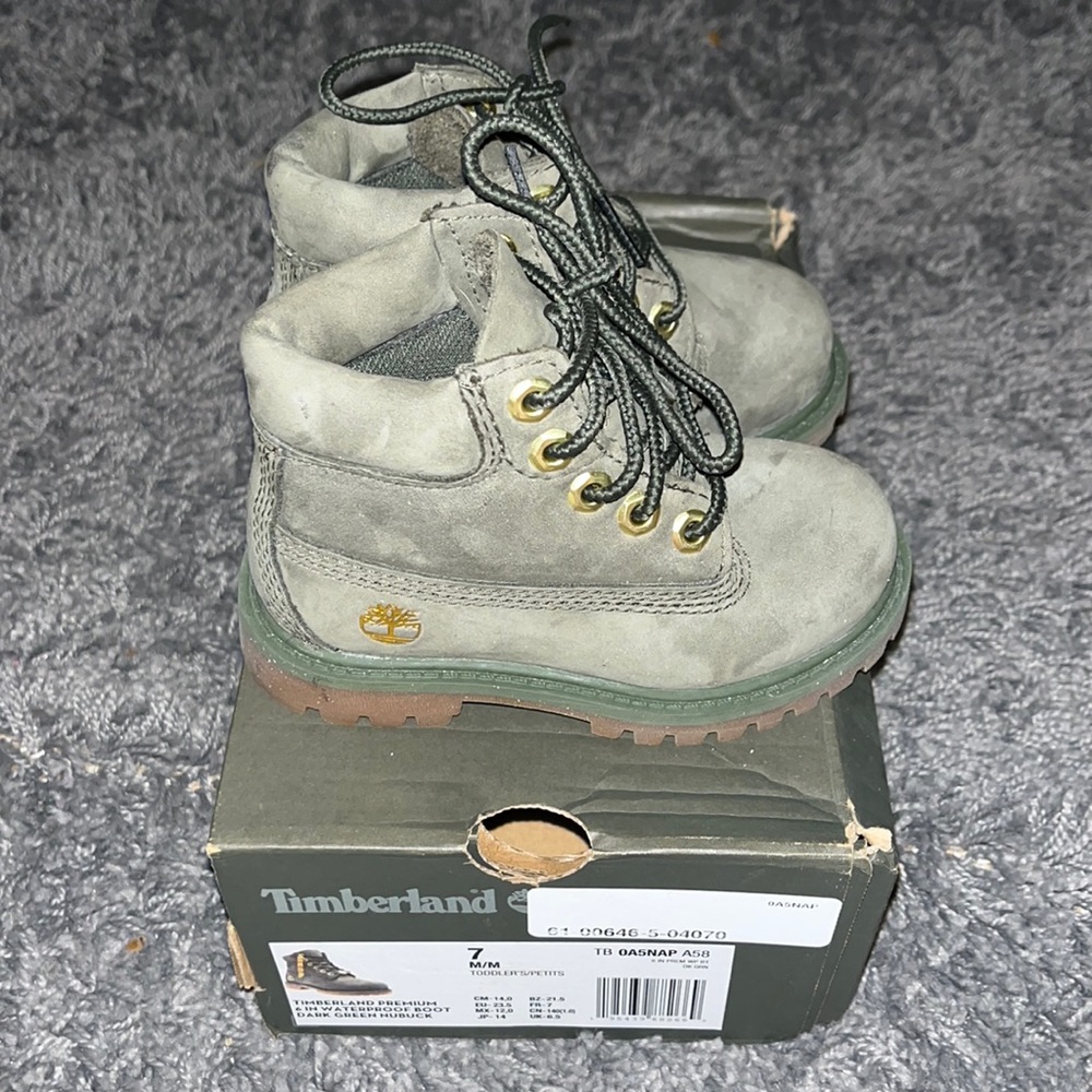 Dark greenTimberlands/Toddler